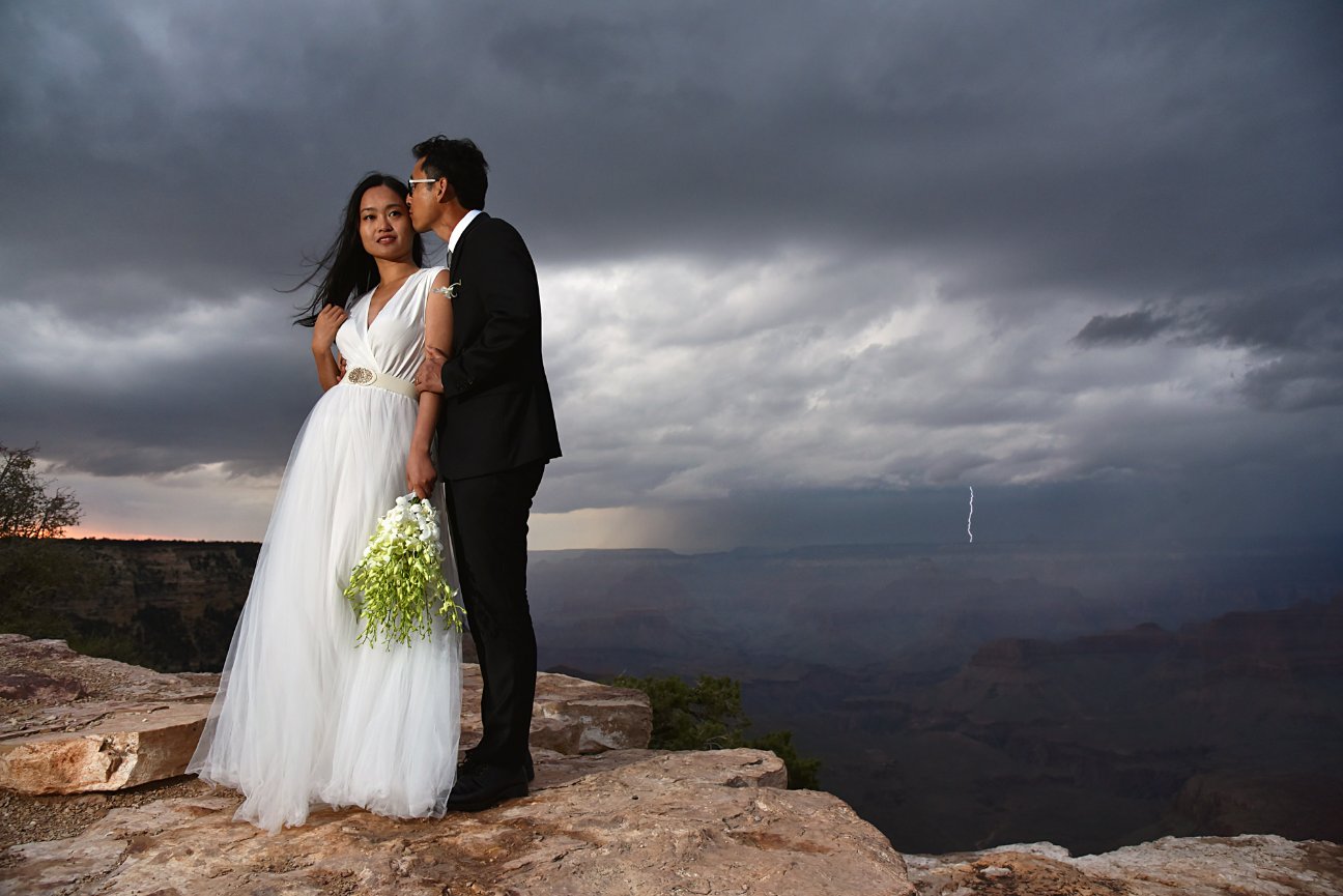RACHEL AND VICTOR GRAND CANYON  ELOPEMENT PHOTOGRAPHER