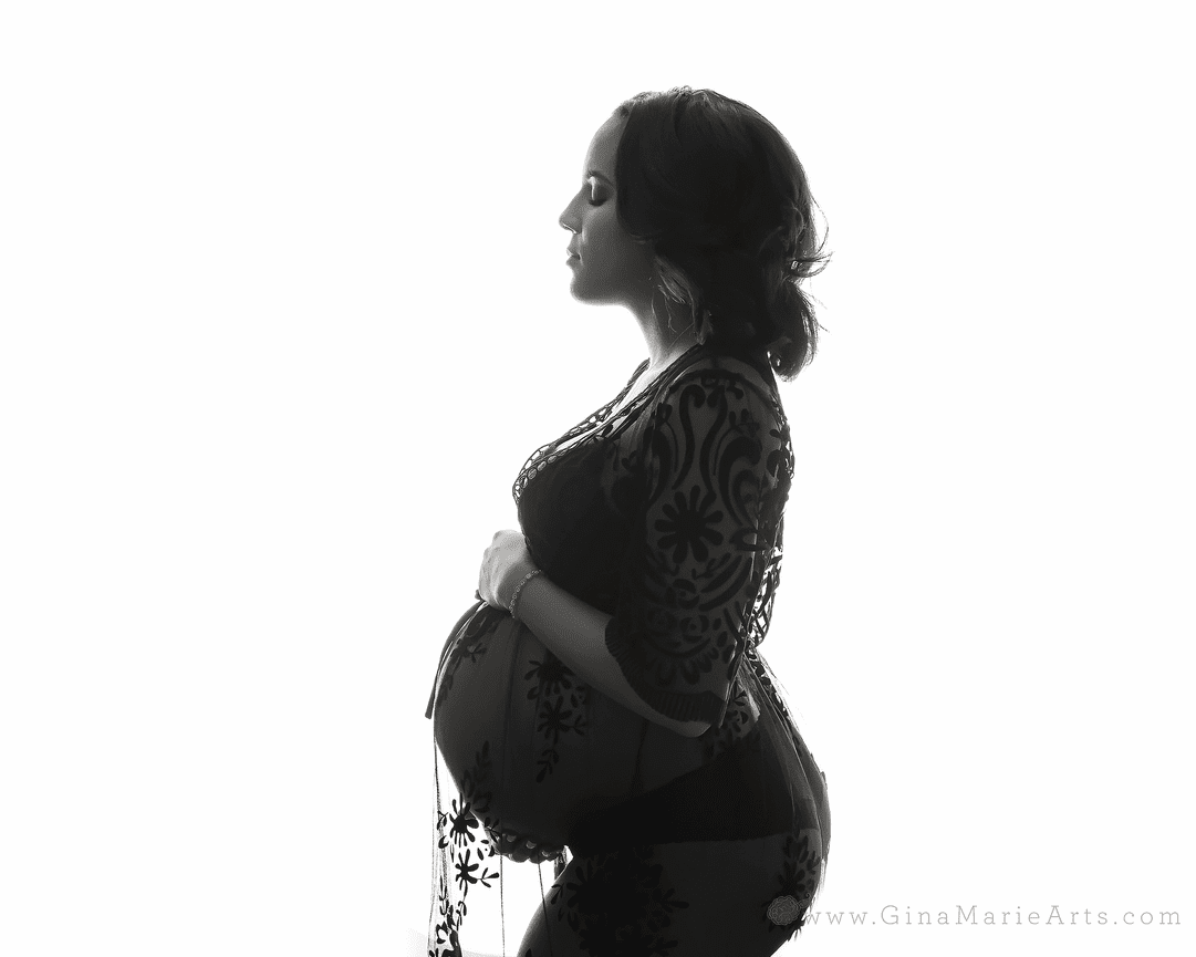When Should You Schedule Your Maternity Photos on Long Island?