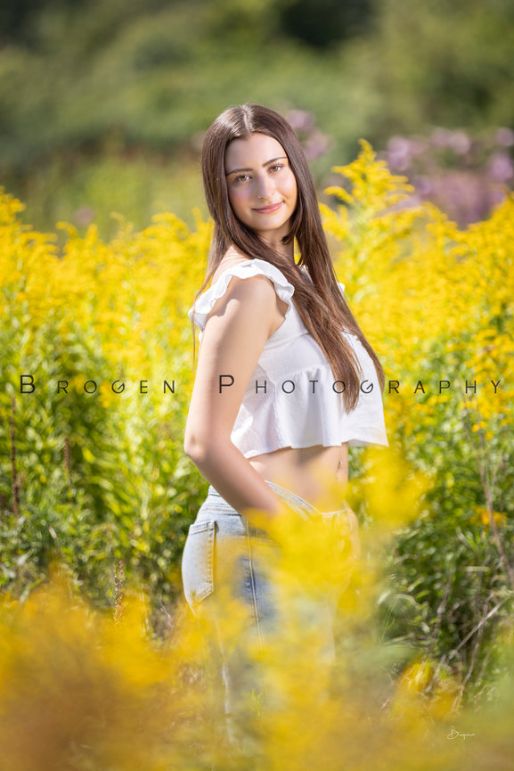 BOOK YOUR SENIOR PORTRAIT TODAY!