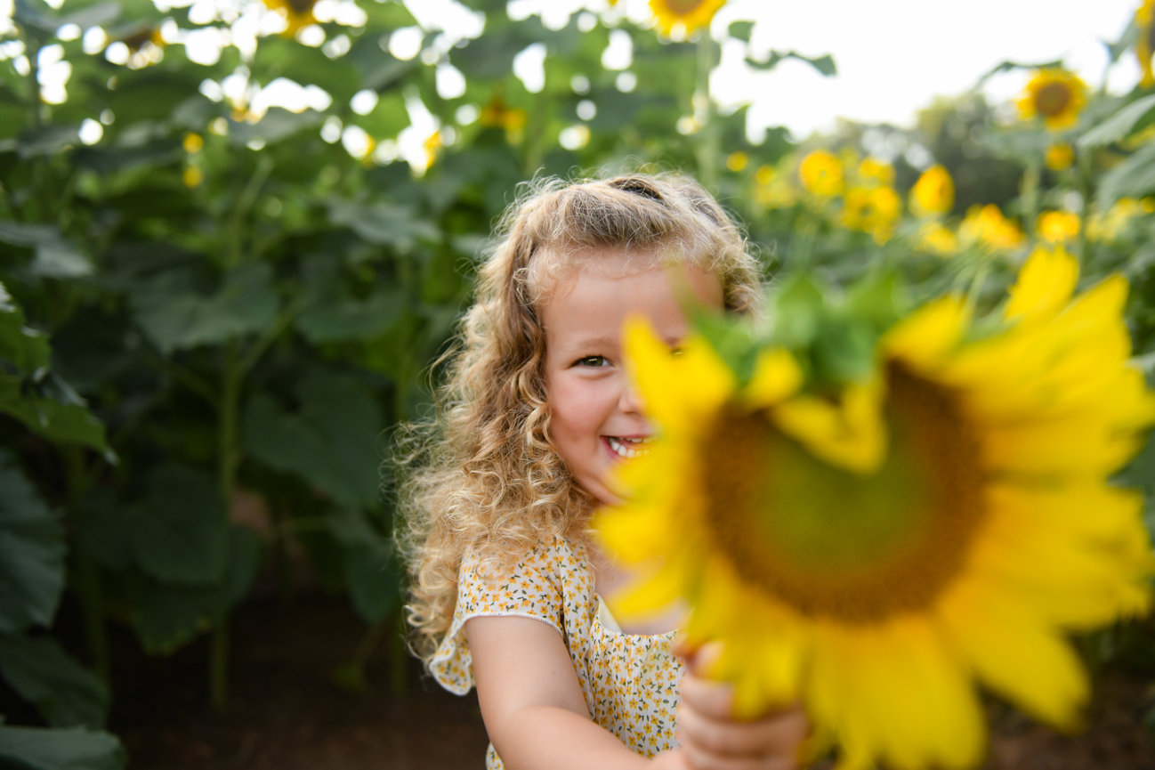 A Sweet One-Year Milestone Session in the Greenhouse