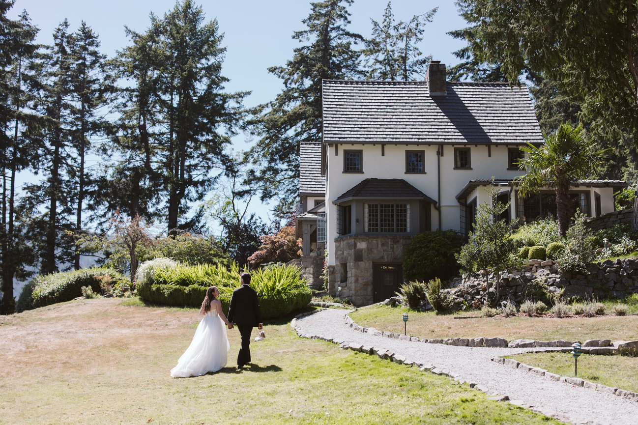 Salt Spring Island Wedding - Hastings House, Mieke + Mach