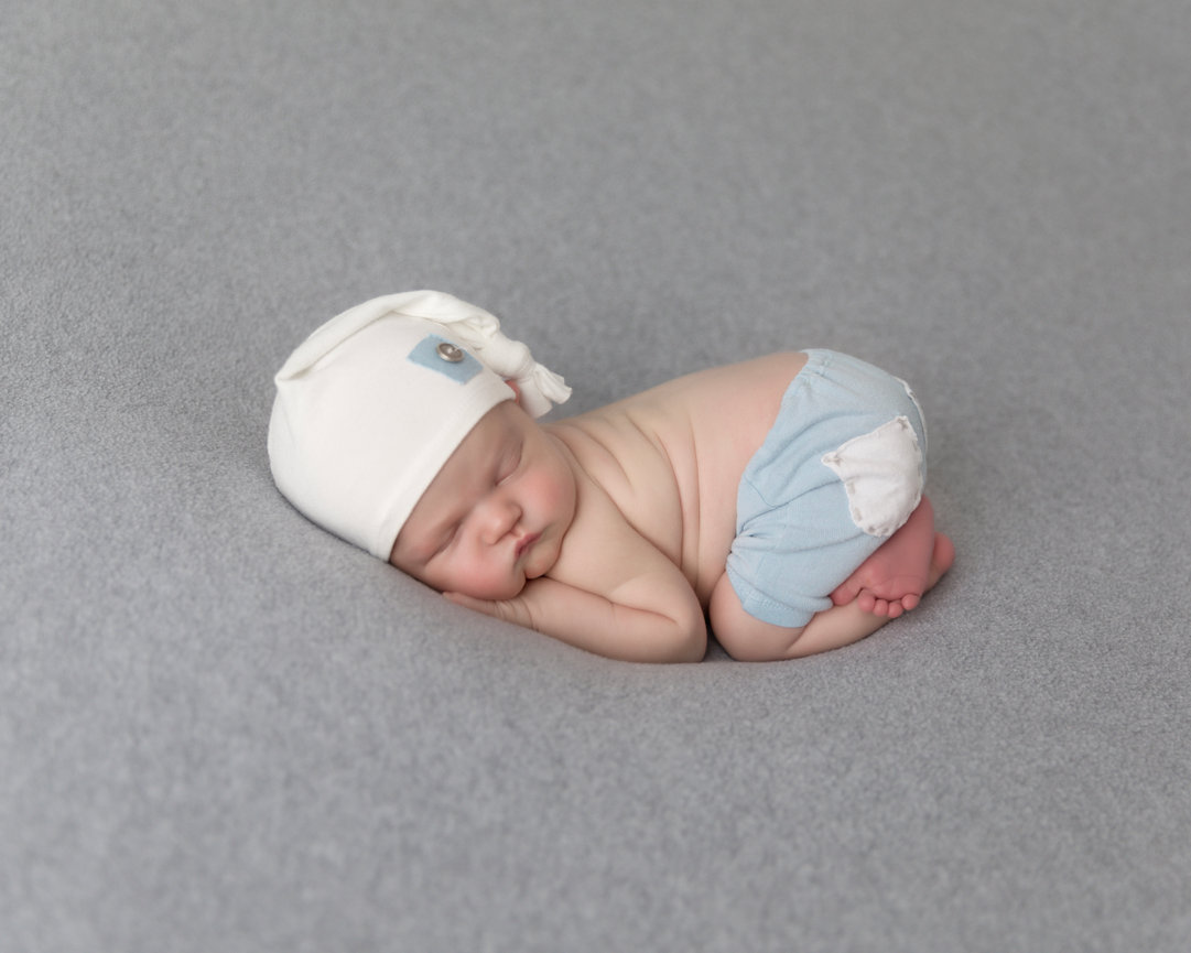 Beautiful newborn baby boy, Santa Monica Newborn Photographer