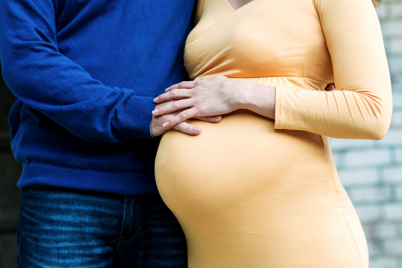 Tips for Relaxed, Authentic Poses During a Boudoir Photo Shoot