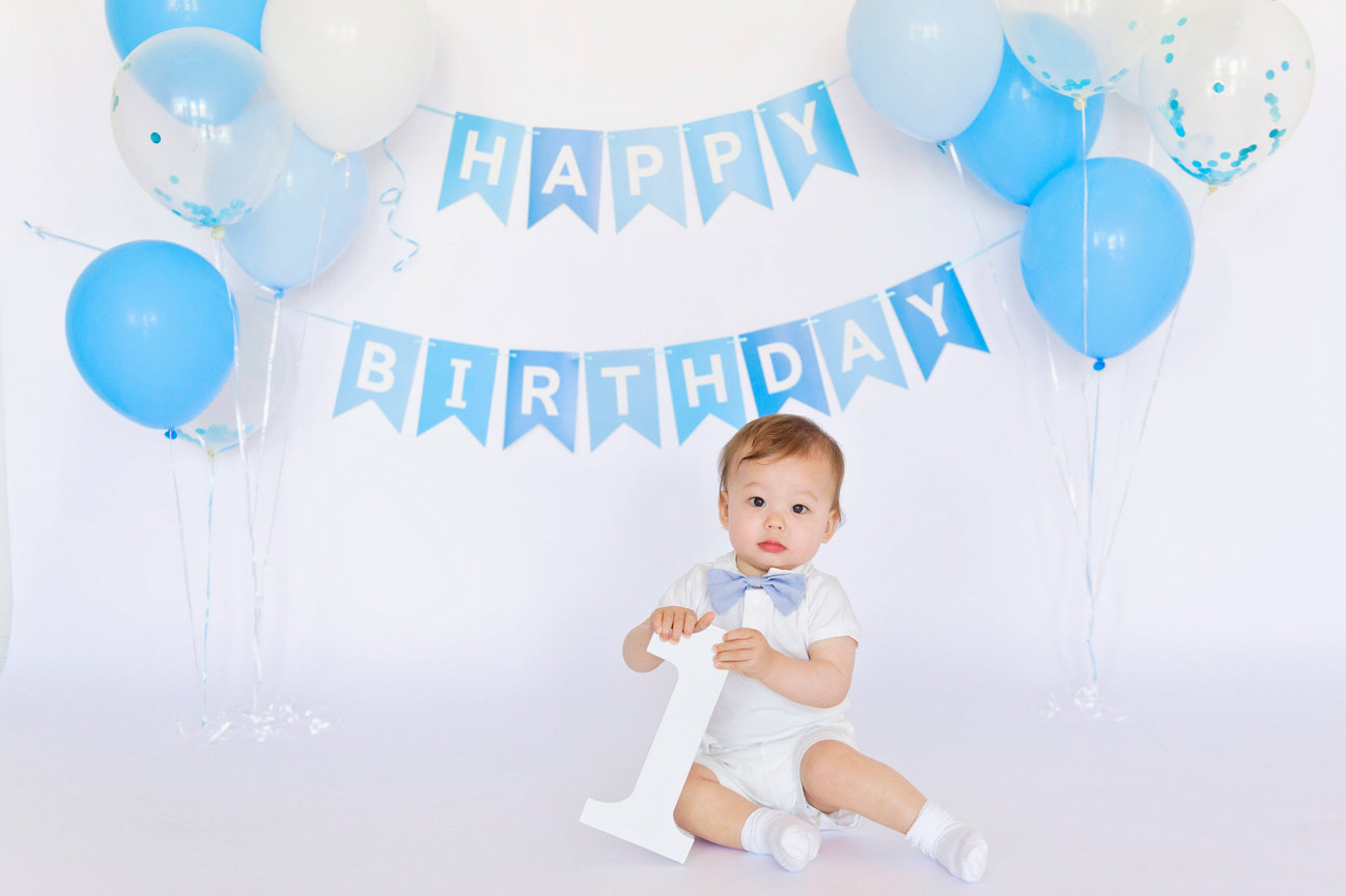 Marina Del Ray 1st Birthday Cake Smash Photo Shoot with the cutest set of twin boys
