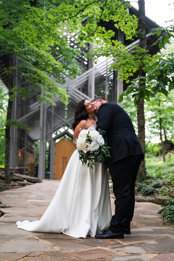 Should you do a First Look on your wedding day? Pros and cons every couple should know