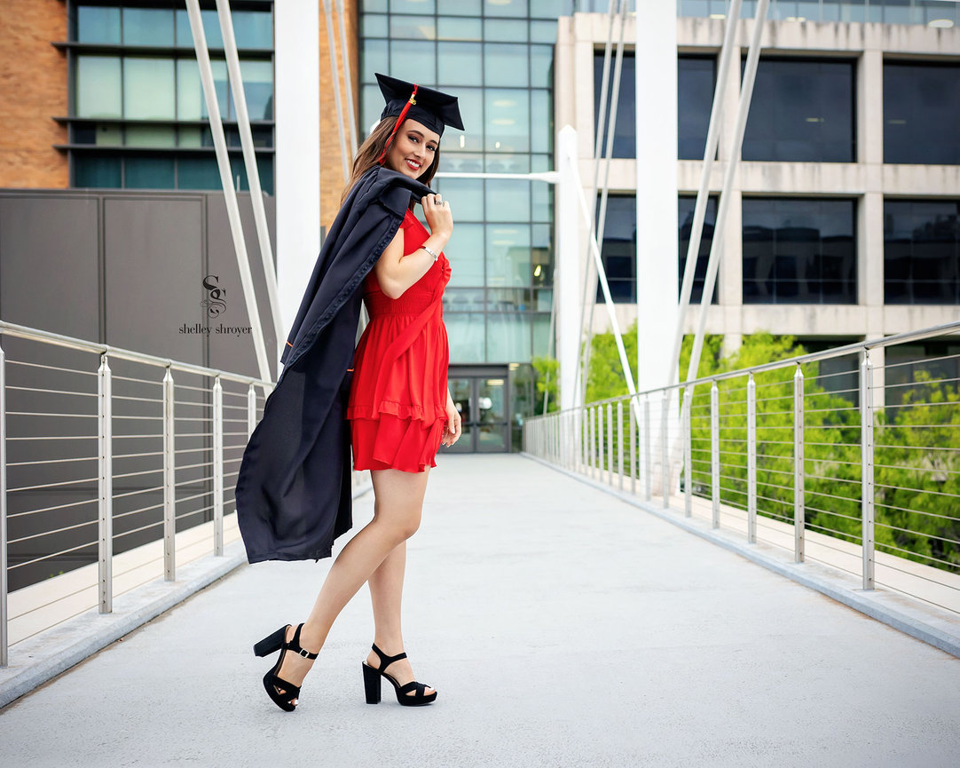UT Grad Senior College Photos! {Austin Photographer}