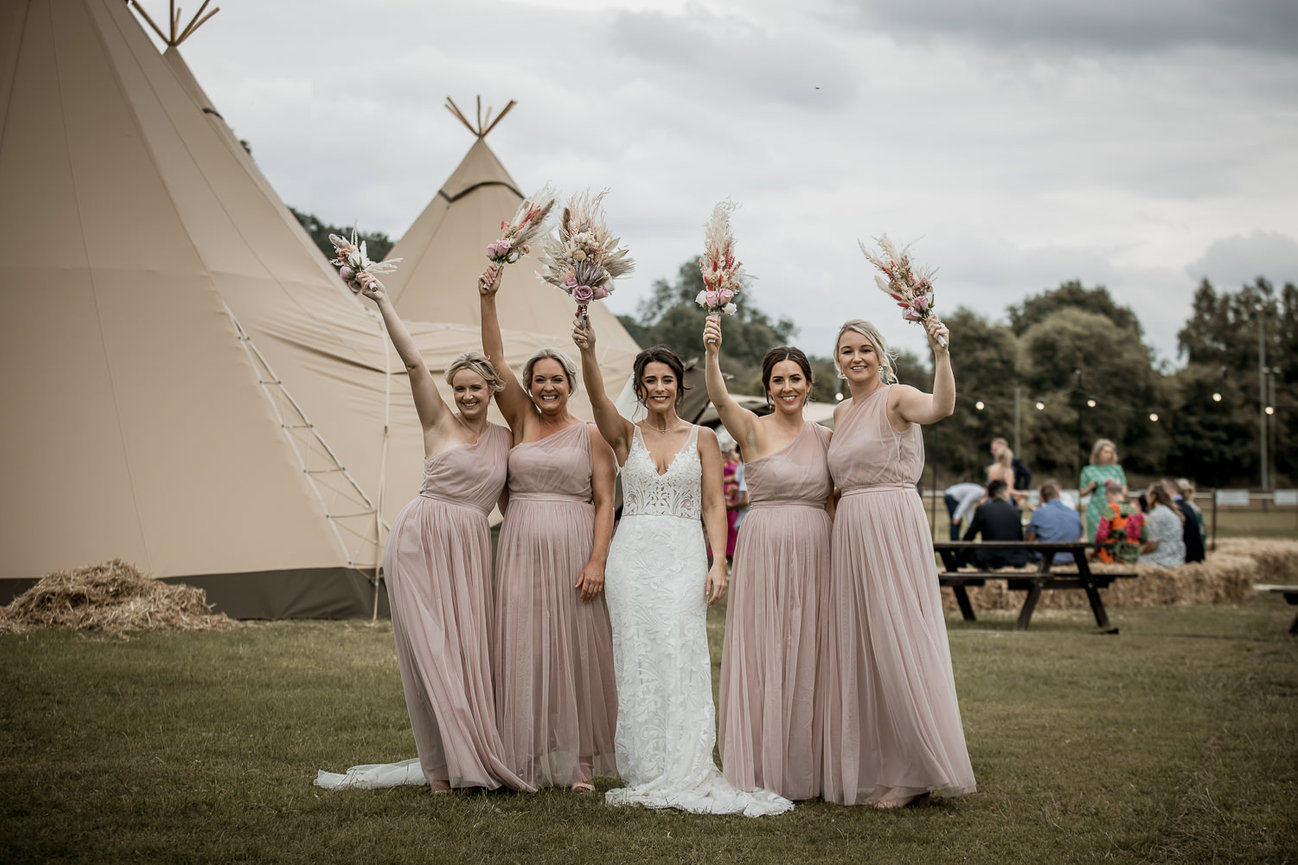 A Little Help From Your Friends - Assigning Jobs to your Bridesmaids
