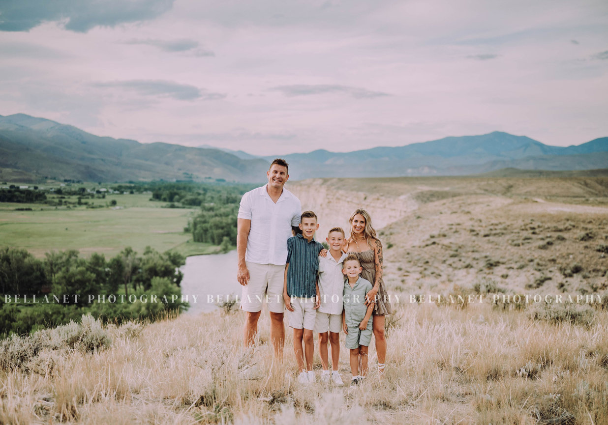 Nick and Eva Sweet Water Hollow Salmon Idaho Idaho Wedding