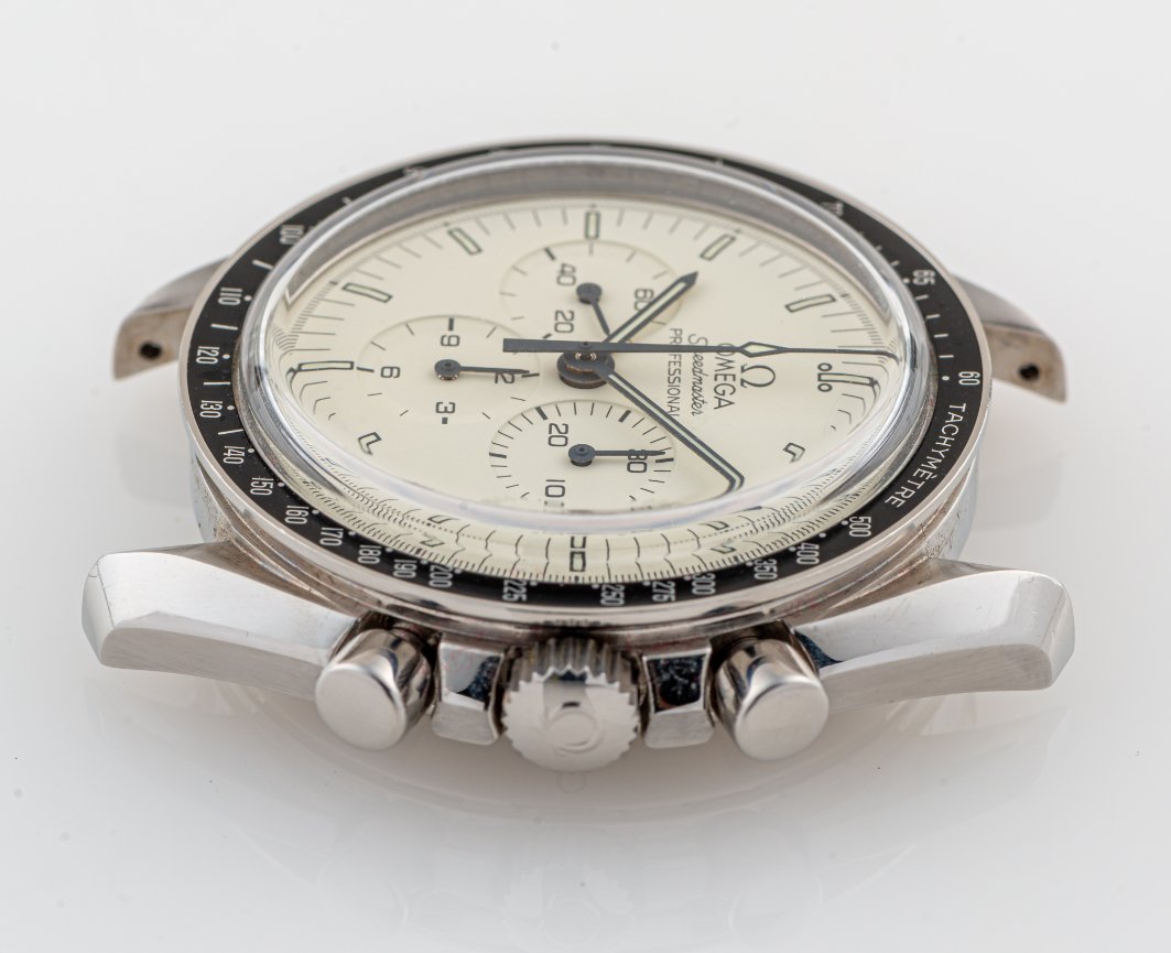 Omega hotsell speedmaster albino