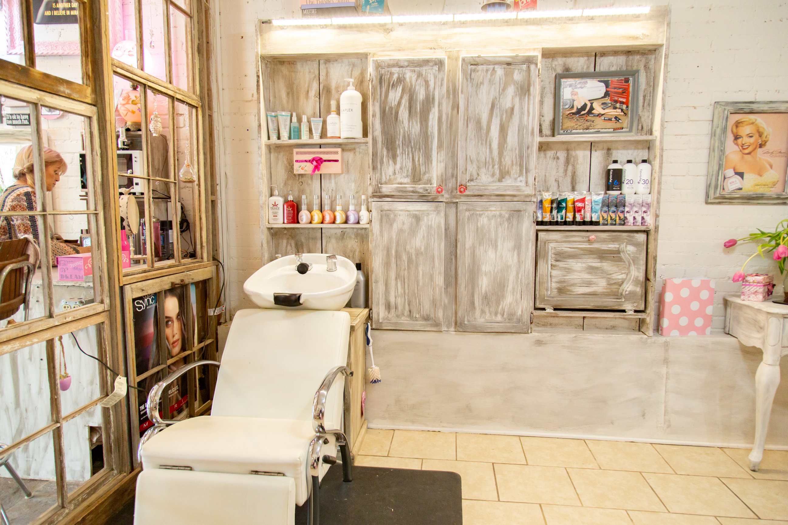 The Pink Char Salon Serving Mabank, TX and Beyond