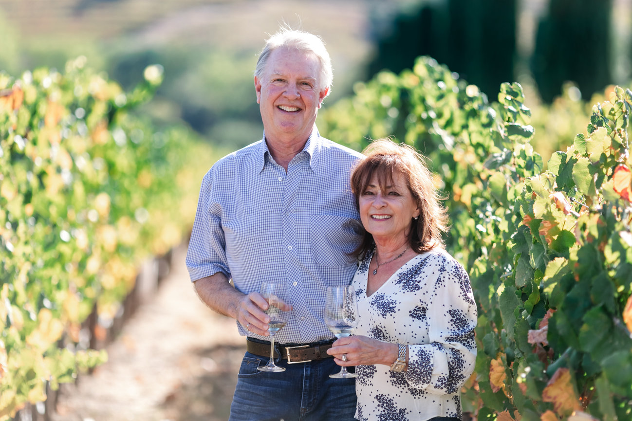 Family portraits during Sunset in Healdsburg,  Sonoma County Ca, taken by Sheila Johnson of Studio J Photography