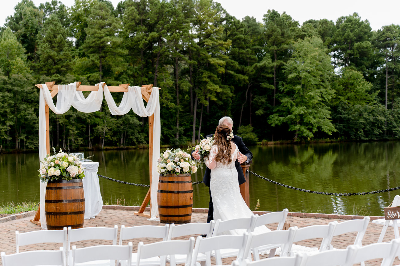 Angus Barn Pavilion Wedding Photos by Michelle Gunton Photography, image size:1298x865