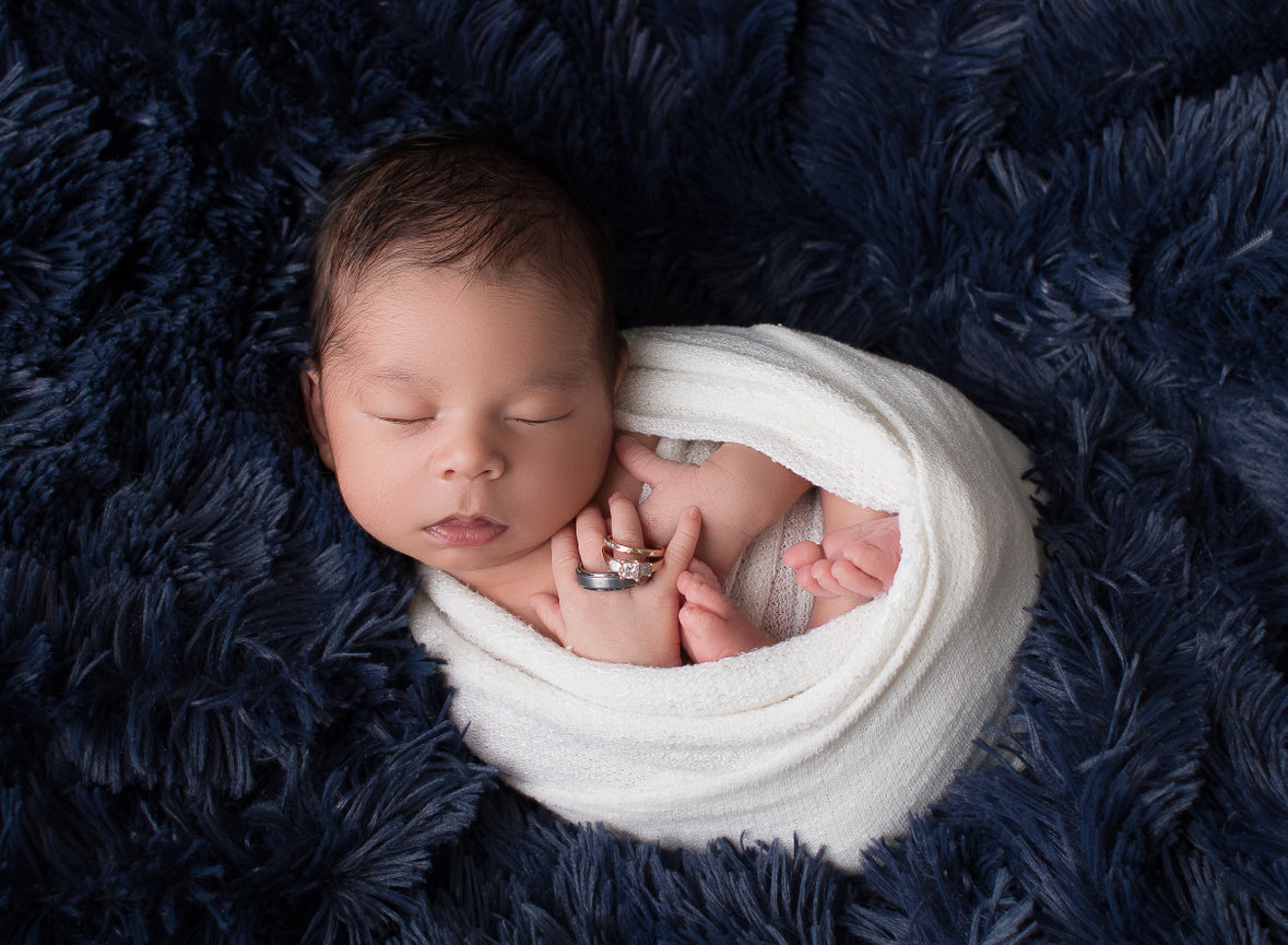 Best Newborn photographer in Weslaco, TX