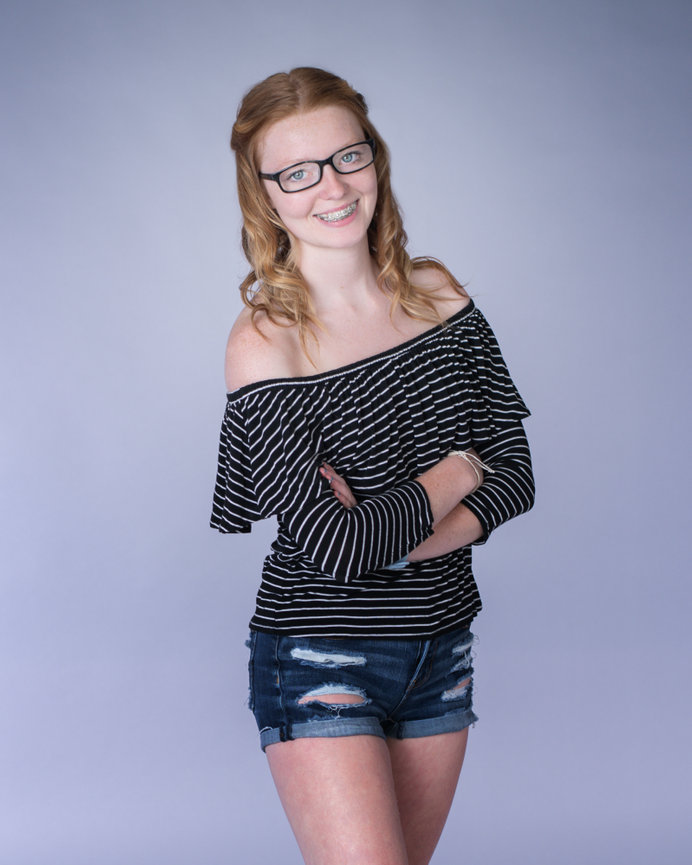 Parkview High School Senior Portraits in Orfordville Life in Pink