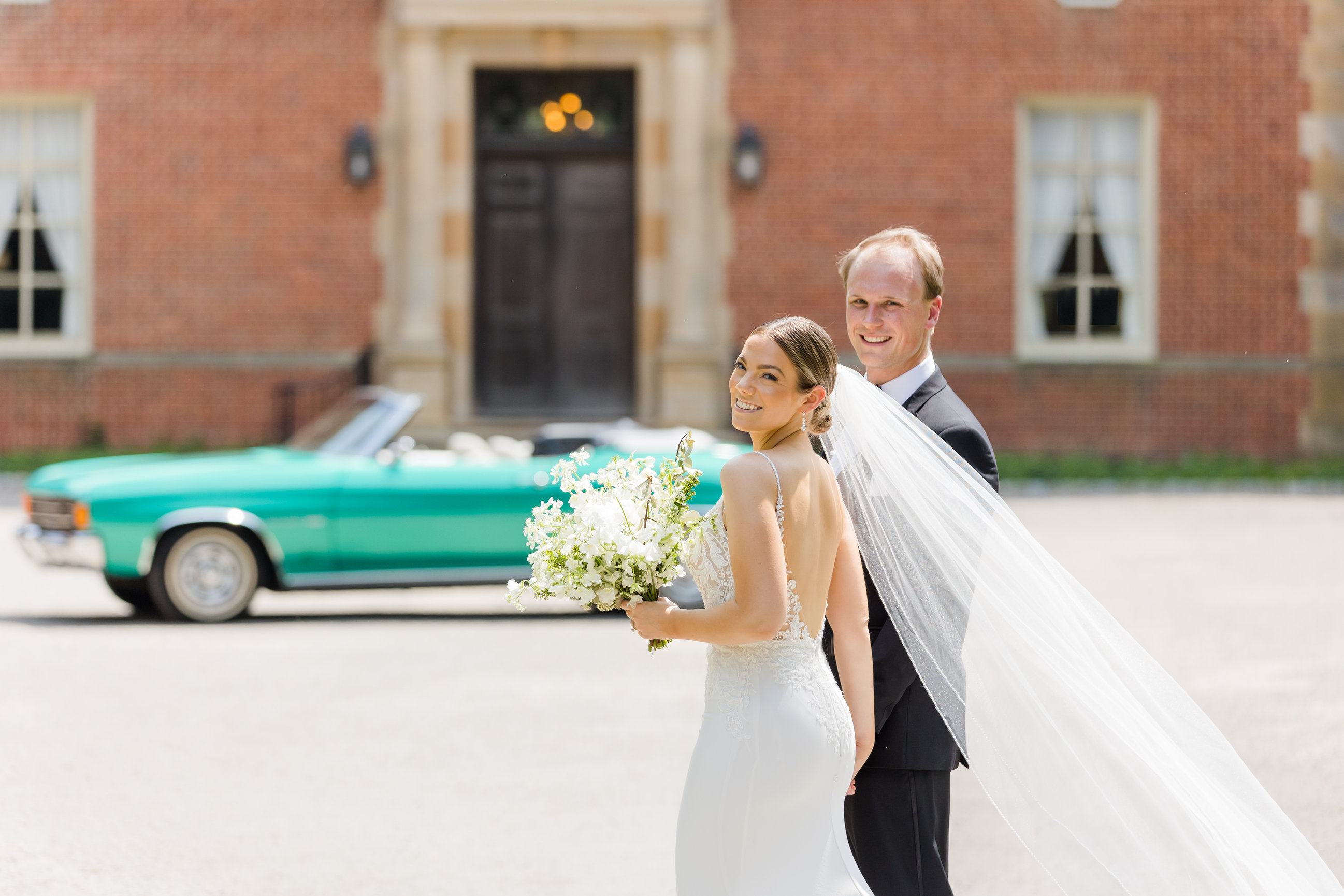 Laura Leppert Photography. Photography that is timeless, bright and joyful.