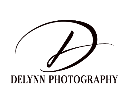 Delynn Halloran Logo