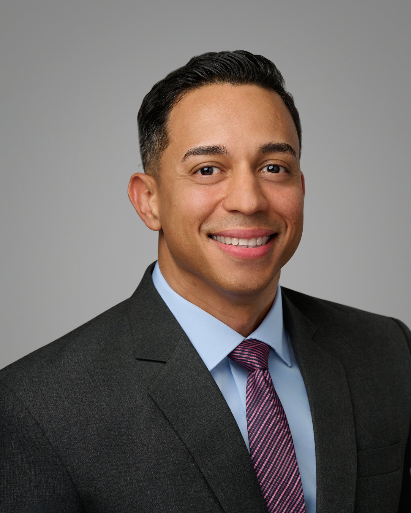 LinkedIn & Corporate Headshots Arlington VA | PhotosByMichel