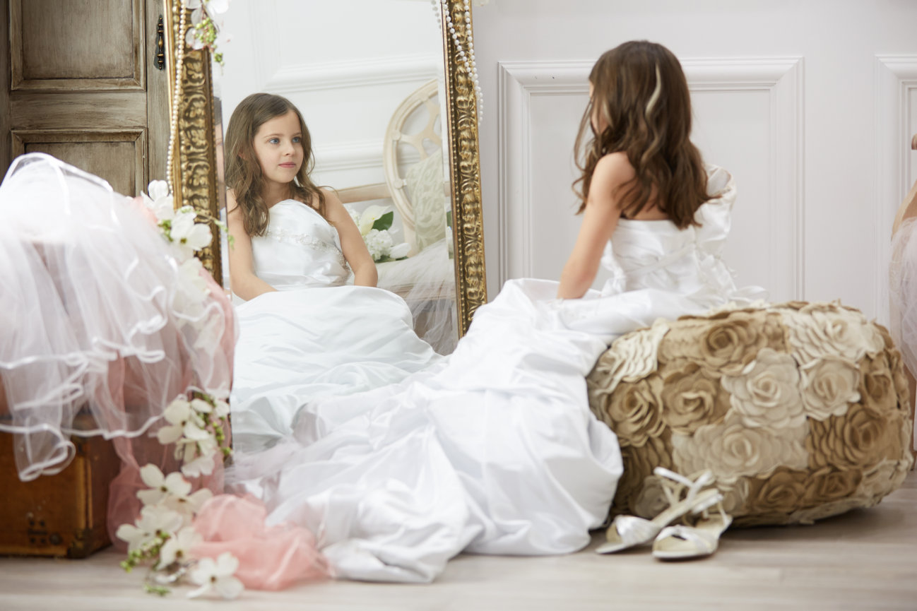 Toddler in Mother s Wedding Dress