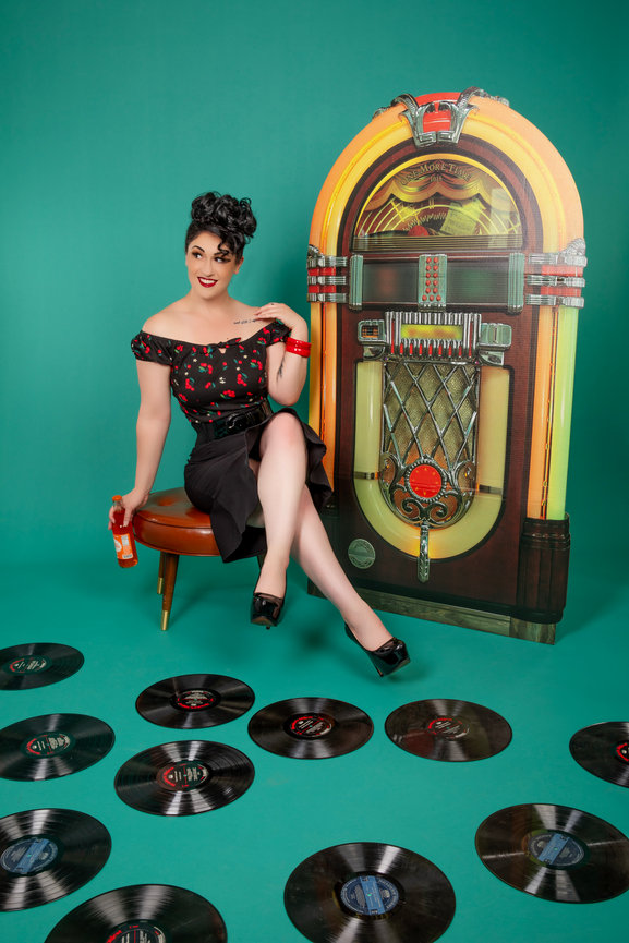 Pinup photography by Marilee Caruso