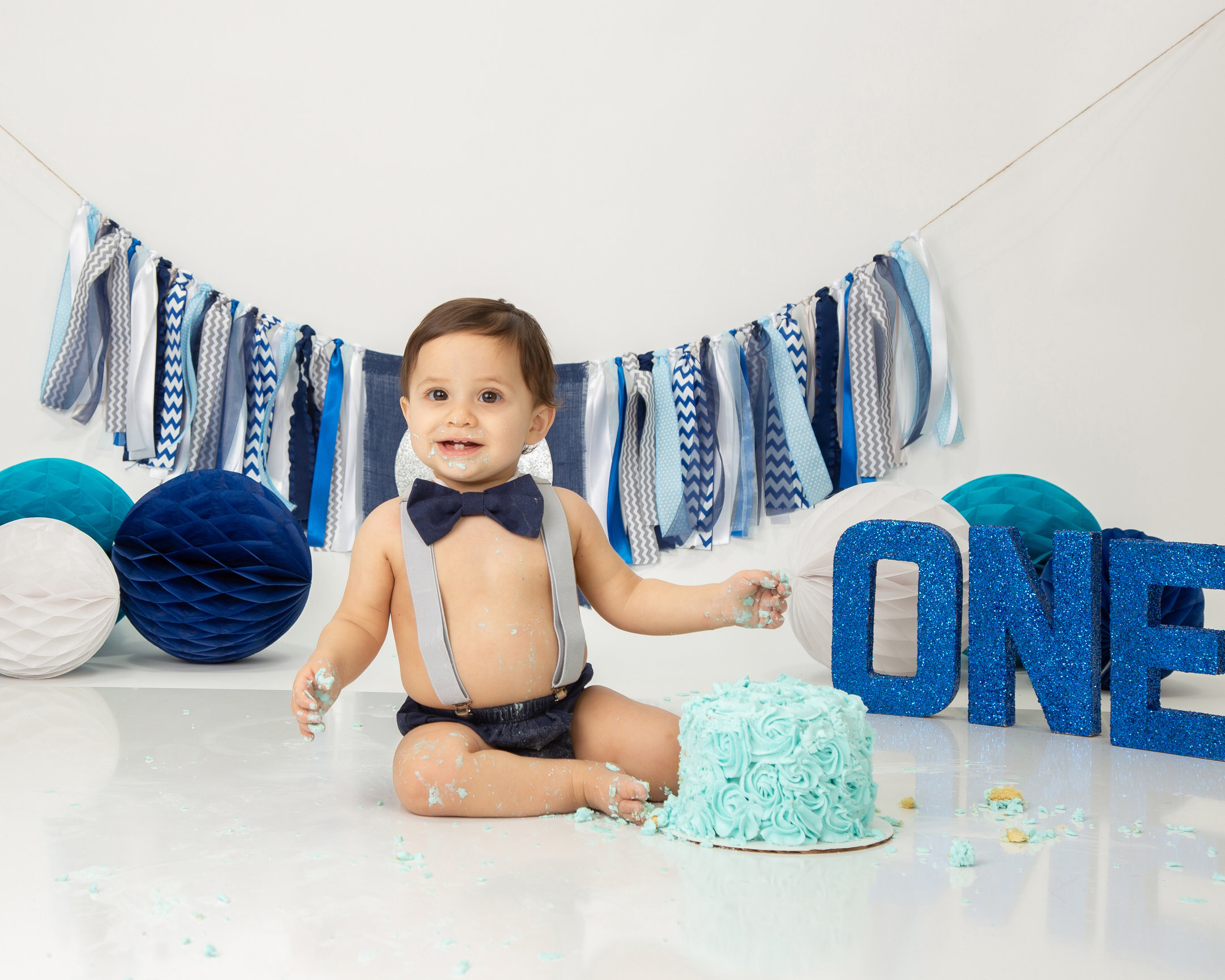 One Year Cake Smash Success - Jena Craig Photography