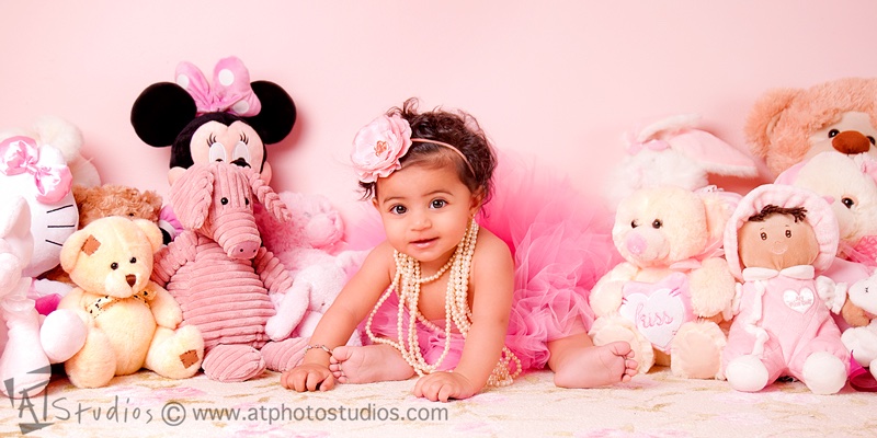 Teeny tiny baby girl, Los Angeles Newborn Photography - Los